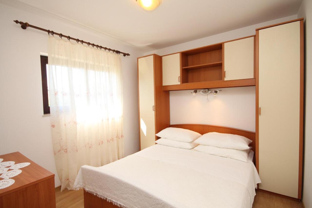 Apartments By The Sea Razanj, Rogoznica - 8361 Екстер'єр фото